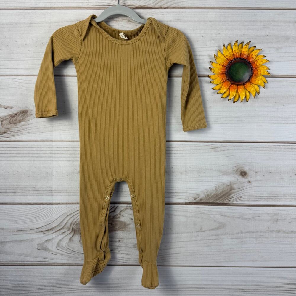 Quincy Mae Ribbed Footed Pajamas Onesie Tan 18-24 Months Long Sleeve Snaps